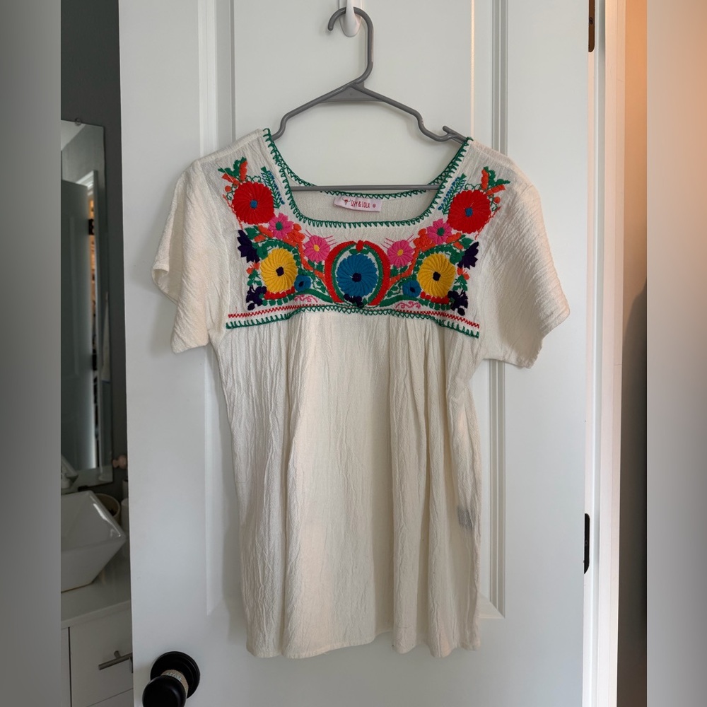 Izzy & Lola Cream Blouse with Colorful Embroidery
